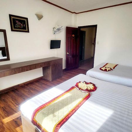 Anh Dao Hotel Да Лат Екстериор снимка