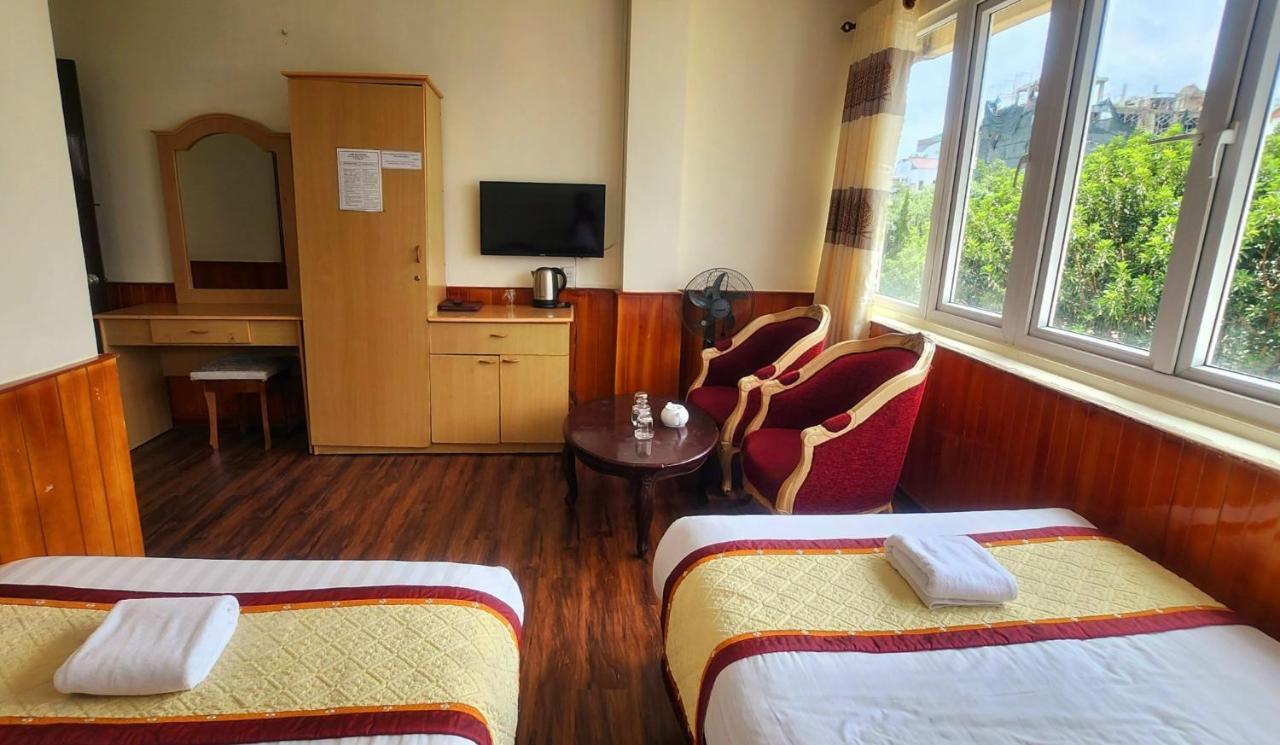 Anh Dao Hotel Да Лат Екстериор снимка
