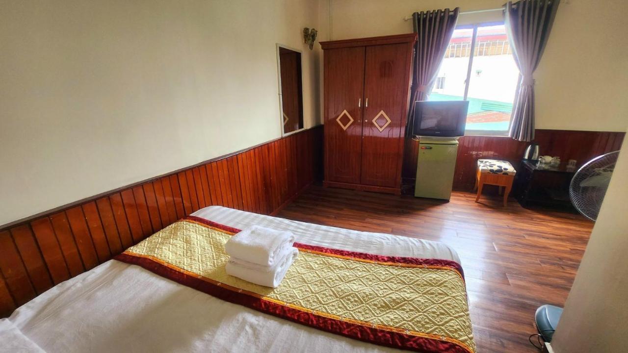 Anh Dao Hotel Да Лат Екстериор снимка