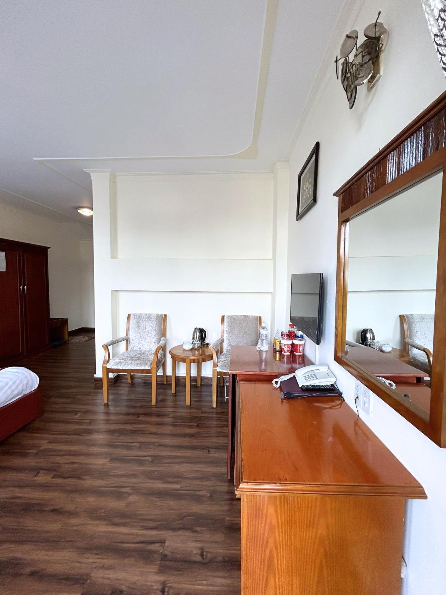 Anh Dao Hotel Да Лат Екстериор снимка